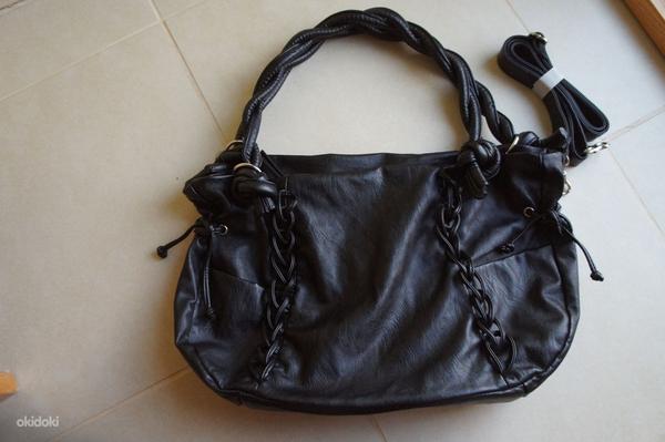 Стильная черная сумка (фото #1)