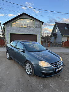 Volkswagen Jetta 1.6 75kw (1 foto / 6)