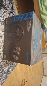 Steering wheel Logitech g923 Xbox and pc (2 foto / 2)