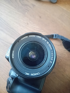 Canon EOS 1000D + EF-S 18-55mm + kaamerakott (4 foto / 6)
