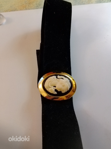 Vintage kaulakoru camee Amuletti musta kangas