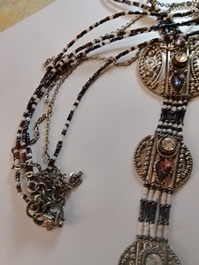 Meksikolainen kaulakoru kristalli lasi helmillä (3 valokuva sivusta 4)