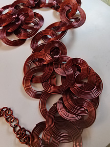 Punainen rengas kaulakoru (2 valokuva sivusta 3)