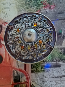 PRONSSI PITSI KORURASIA KULTA HOPEA AMULETTI JA KAKS SORMUST (1 valokuva sivusta 2)