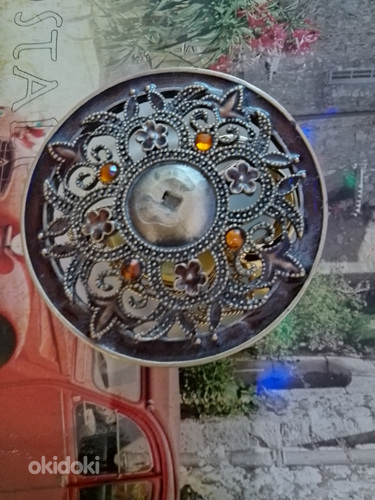 PRONSSI PITSI KORURASIA KULTA HOPEA AMULETTI JA KAKS SORMUST