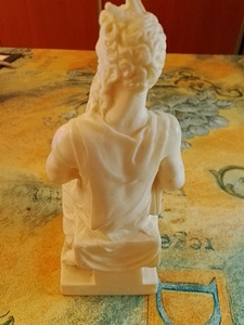 Kreikkalainen mose patsas (4 valokuva sivusta 4)