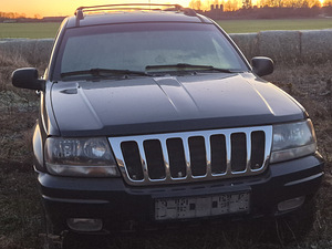 Jeep grand cherokee (4 foto / 4)