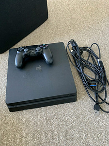 PlayStation 4 (1 foto / 1)