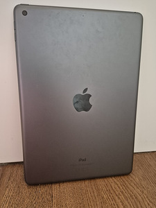 iPad(2021),10,2",64 GB,WIFI,hall (1 foto / 3)