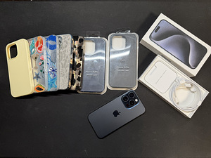iPhone 15 Pro 512GB (8 фото из 9)