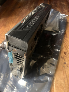Продам видеокарту Rx580 (2 фото из 4)