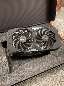 Müün graafikakaardi GeForce GTX 1660Ti (2 foto / 4)
