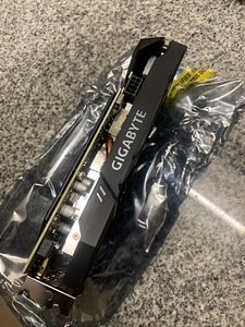 Müün graafikakaardi GeForce GTX 1660Ti (4 foto / 4)