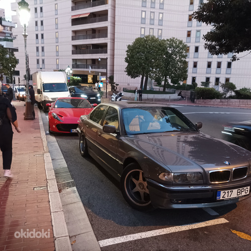 BMW 730d E38 (фото #1)