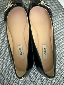 Балетки Guess (2 фото из 4)