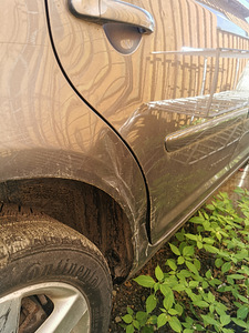 Volkswagen Touran varuosadeks (4 foto / 7)