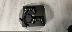 Play Station 4 pro 1TB + account + games (1 foto / 1)