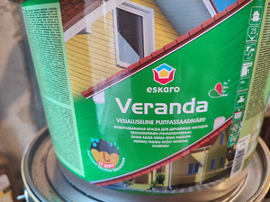 Puitfassaadi värv Veranda 10l (3 foto / 4)