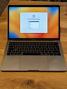 MacBook Pro 2019 13" 4xUSB-C - Core i5 2.4GHz / 16GB / 256GB (1 foto / 6)