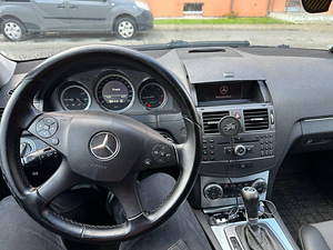 Mercedes Benz C200 (6 foto / 6)