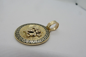 Uus-kuld-Versace-kuldmedaljon-14,81gr (2 foto / 4)