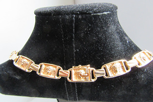 New-Versace-motifs-cast-gold chain-135.96g. (3 фото из 5)