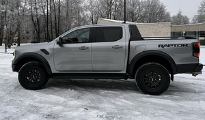 Зимние шины Ford Raptor (Blizzak DM-V2 P285/70R17) (1 фото из 1)