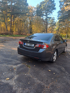 HONDA ACCORD (2 foto / 11)