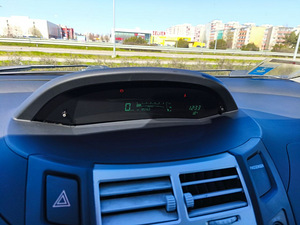Tayota Yaris 2007 1.4 disel (9 foto / 9)