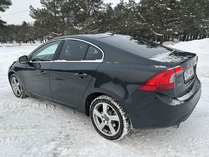 Volvo S60 2.4, 151 kw, 2011.a. (2 foto / 5)