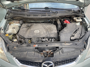 Mazda 5 (1 foto / 15)