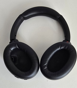 Sony WH-1000XM4 (2 фото из 5)