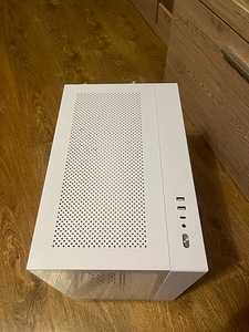 Lian Li O11 Dynamic Mini (3 foto / 3)