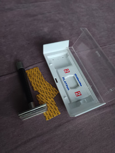 Gillette raseerija + 3 uut tera (3 foto / 3)