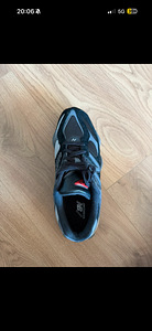 Новые New balance (3 фото из 6)