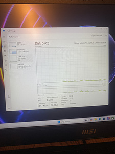 MSI Katana 15 / i7-13700H / RTX 4070 / 16GB DDR5 / 1TB SSD (4 foto / 5)