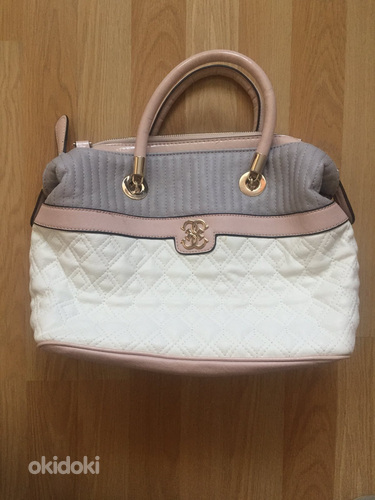 Guess kott