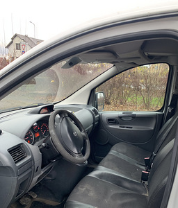 PEUGEOT EXPERT (6 фото из 6)