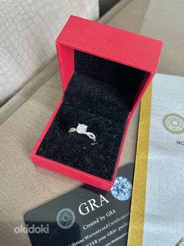 Обручальное кольцо с муассанитом и круглым бриллиантом 1 карат (фото #7)