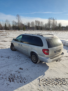 Chrysler Grand Voyager 2.5 CRD 105 kw (3 foto / 8)
