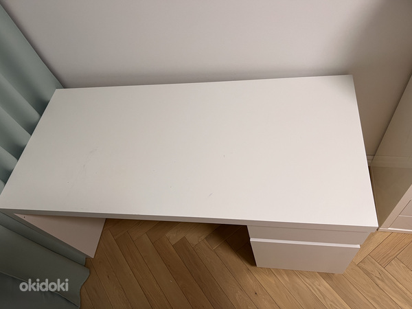 KIRJUTUSLAUD / LAUD — IKEA MALM