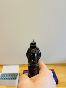 UUS UMAREX SMITH & WESSON M29 6,5" 4,5mm CO2 õhurevolver (8 foto / 10)