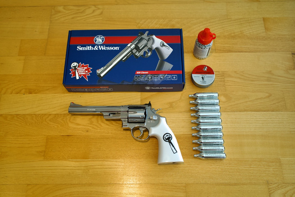 НОВЫЙ UMAREX SMITH & WESSON 629 6,5 CO2 Револьвер