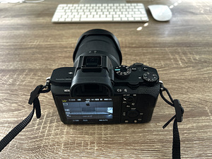 Sony A7 II täiskaader hübriidkaamera (4 foto / 8)