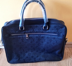 Meeste sülearvutikott Louis Vuitton, replica (2 foto / 4)