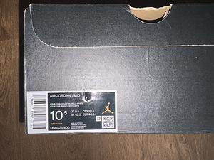 Air jordan 1 mid (5 foto / 5)
