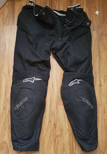 Kaheosaline TEKSTIILNE MOTOKOMBINESOON Alpinestars (7 foto / 7)