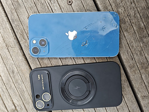 iPhone 13 (2 foto / 3)