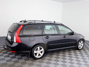 Volvo V50 Summum Facelift 2.0 D4 100kW (3 foto / 8)