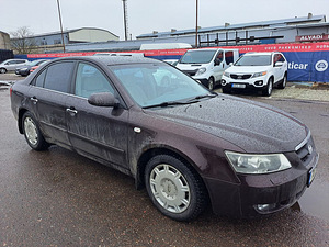 Hyundai Sonata Comfort ATM 2.4 119kW (1 foto / 7)
